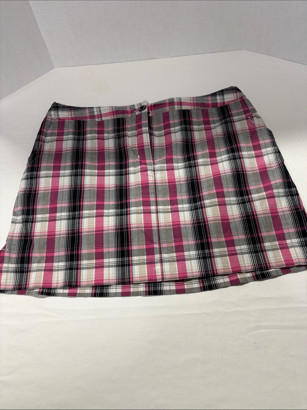 Izod Pink White and Black Plaid Mini Skort